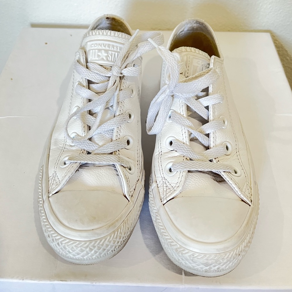 Converse White leather low top sneaker